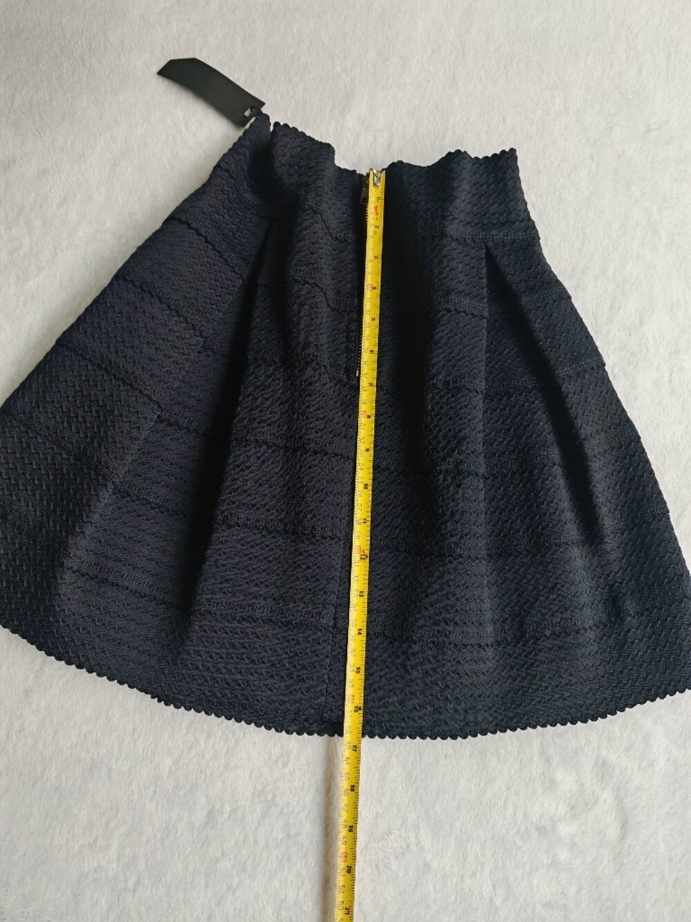 Honey Punch Navy Textured Mini Skirt Size S High Waist Pleated A-Line Gold Zip C - Picture 9 of 12